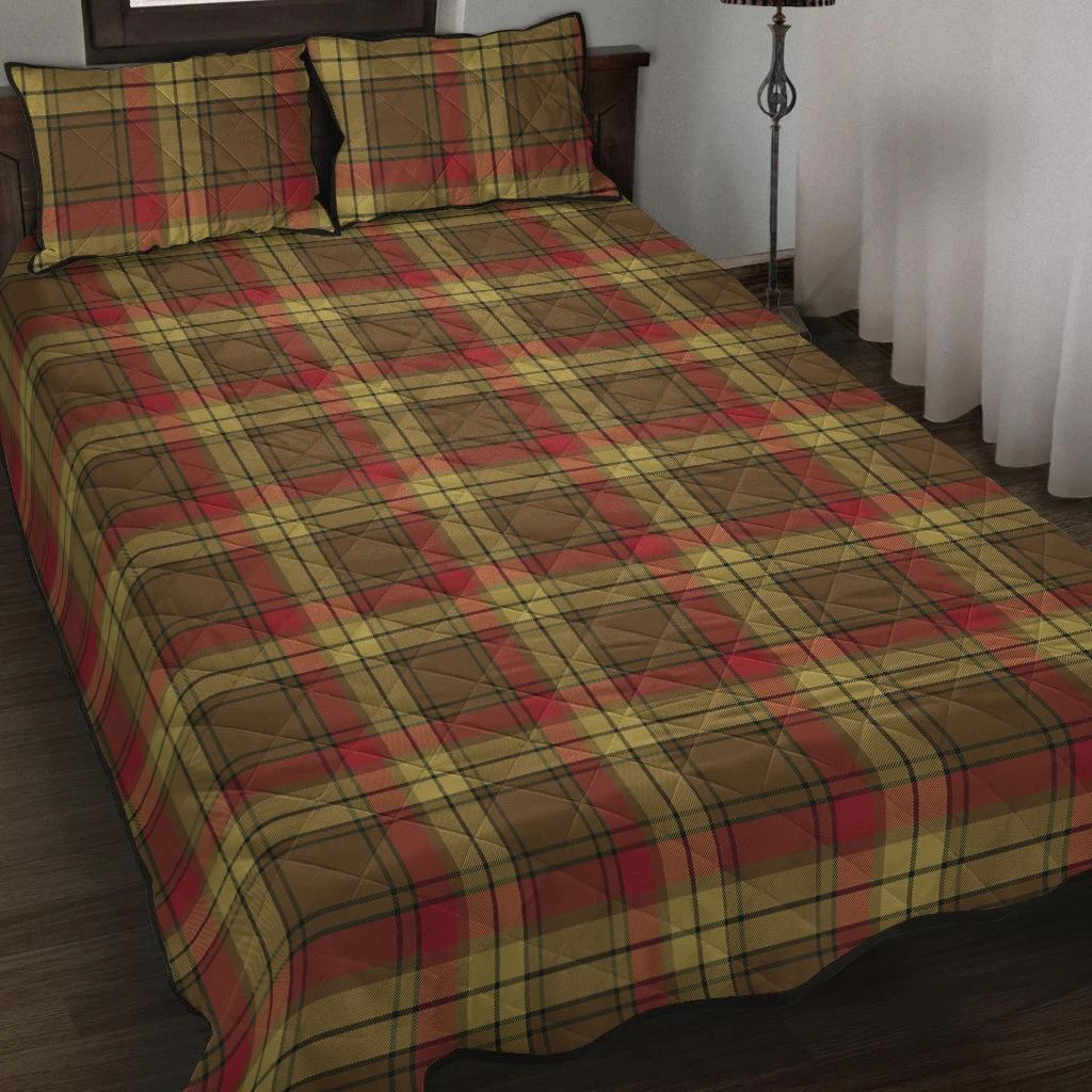 MacMillan Old Weathered Tartan Crest Bedding Set - Golden Thistle Style