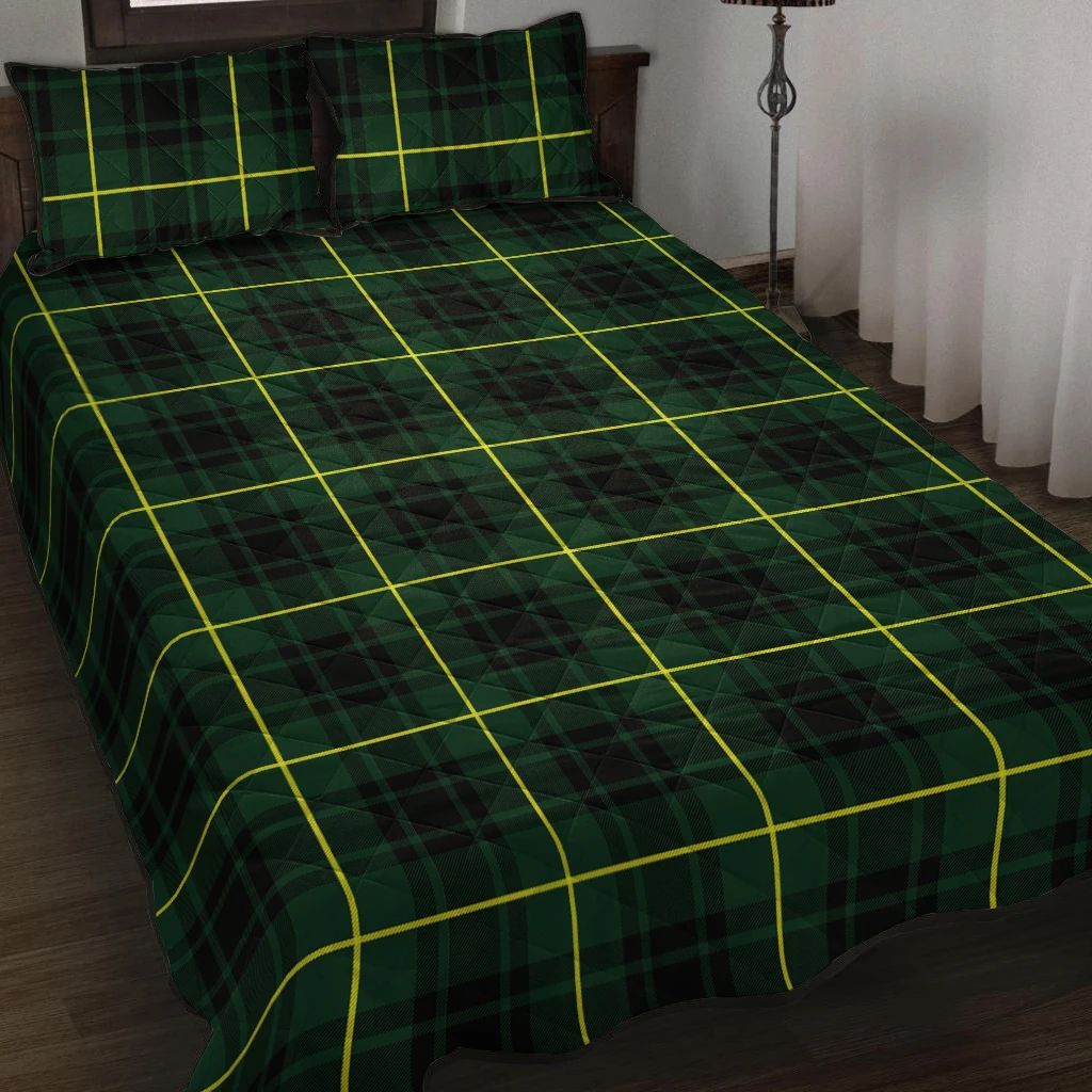 MacArthur Tartan Crest Quilt