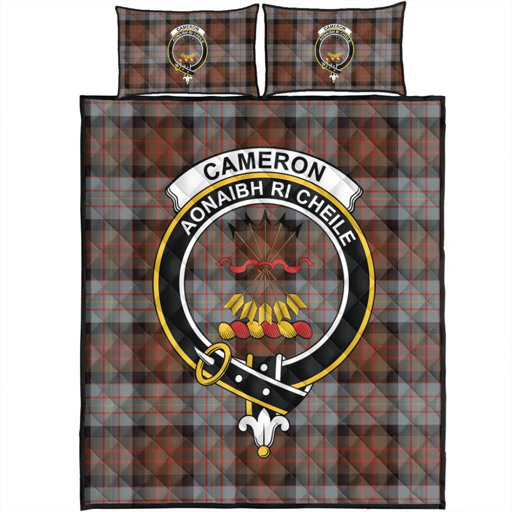 Cameron of Erracht Modern Tartan Crest 2D T-shirt - Never Underestimate Style main image 1