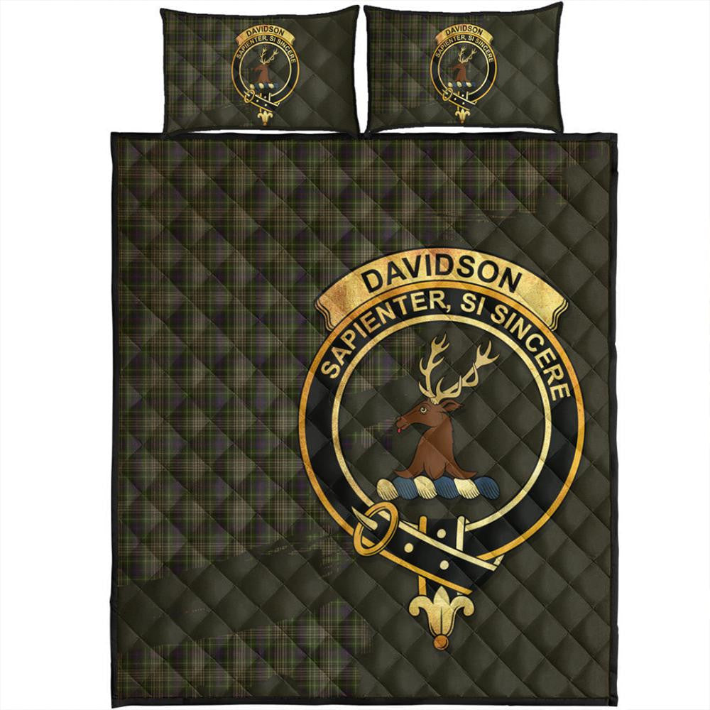 Davidson Tulloch Dress Tartan Crest Round Rug