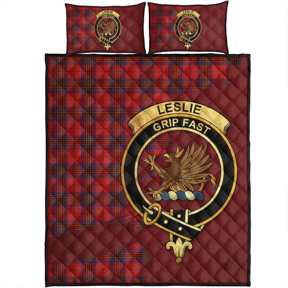 Ramsay Modern Tartan Crest Premium Quilt - Gold Thistle Style