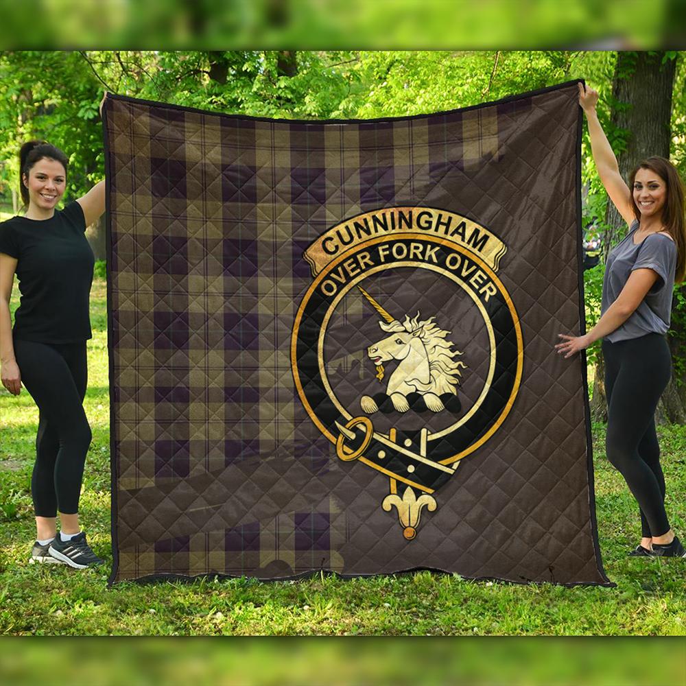 Cunningham Burgundy Dancers Tartan Crest Blanket Wave Style
