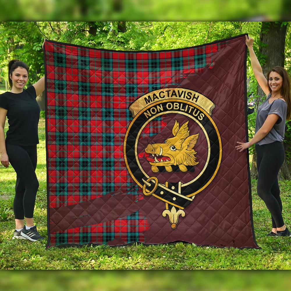 MacArthur Ancient Tartan Crest Premium Quilt - Celtic Thistle Style