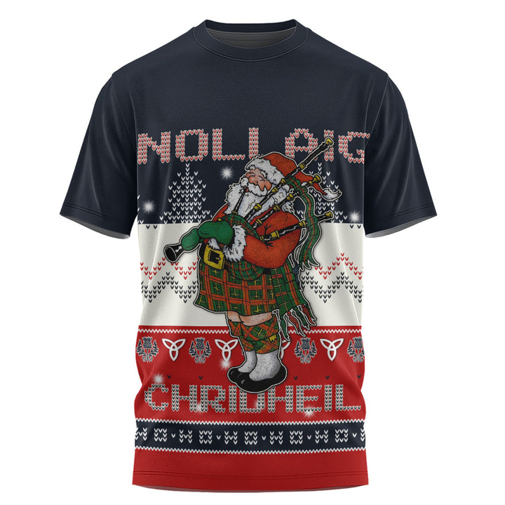 Scotland T-Shirt Santa Highland Stroll with Bagpipes and Cheer