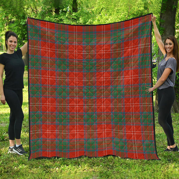 Chisholm Ancient Clan Badge Tartan Premium Quilt