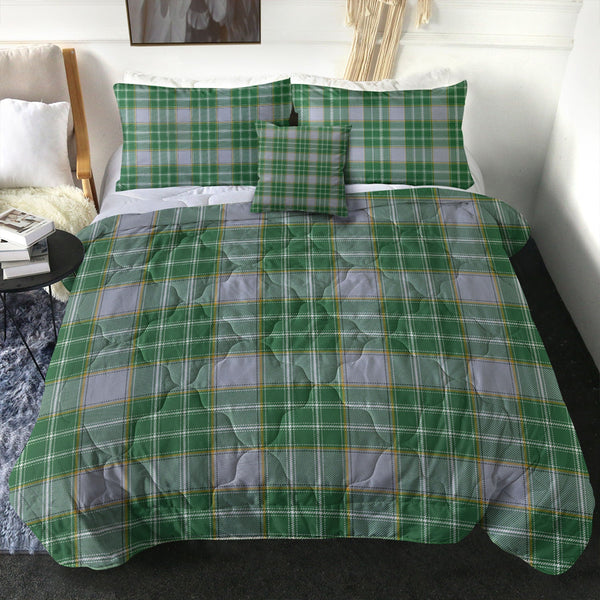 Currie Modern Clan Badge Tartan Comforter