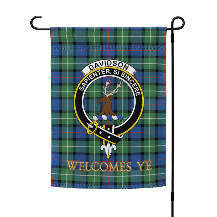 Davidson Modern Clan Badge Tartan Garden Flag