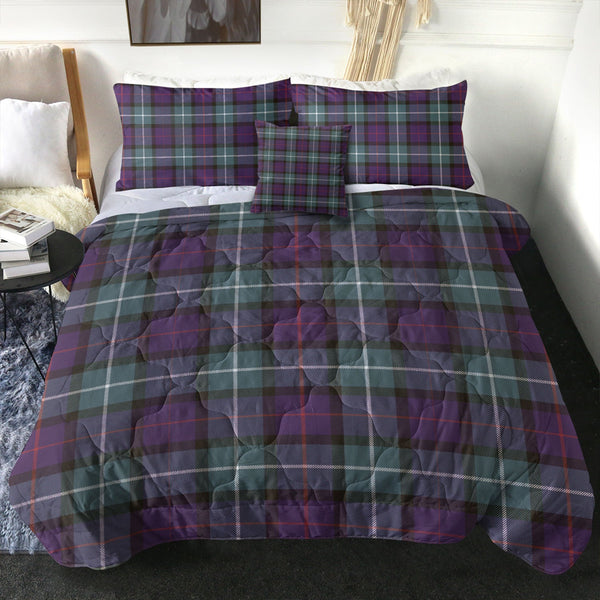 Davidson Weathered Clan Badge Tartan Comforter