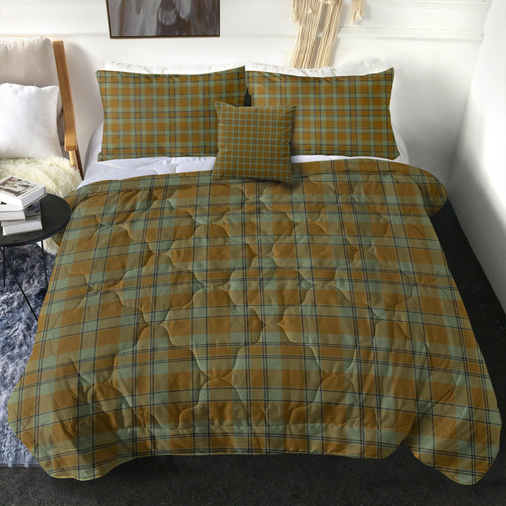 Donachie of Brockloch Hunting Ancient Clan Badge Tartan Comforter