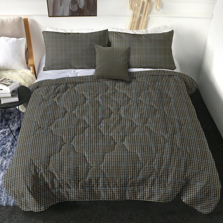 Haig Check Clan Badge Tartan Comforter