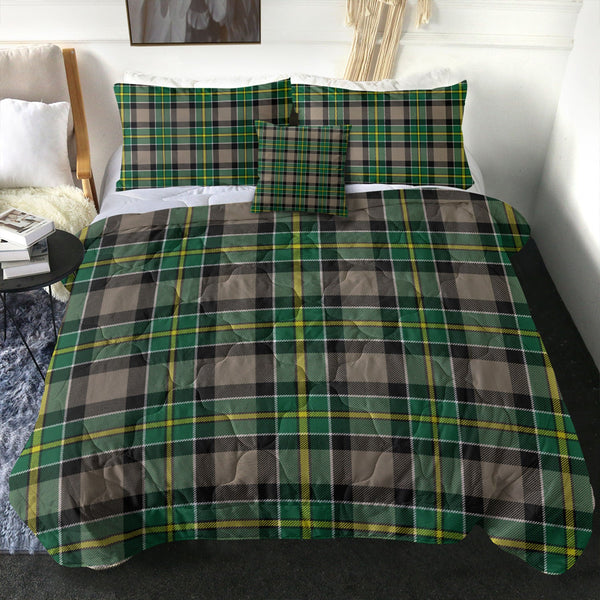 Hamilton of Brandon Modern Clan Badge Tartan Comforter