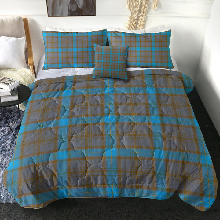 Hanna of Leith Modern Tartan Comforter