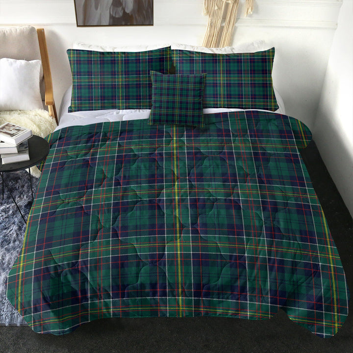 Hunter of Hunterston (Michael of Hunterston) Modern Clan Badge Tartan Comforter