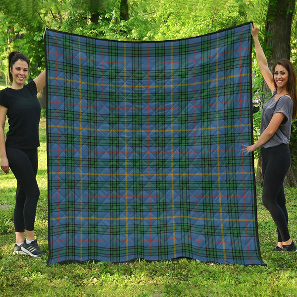 MacAinsh Ancient Clan Badge Tartan Premium Quilt
