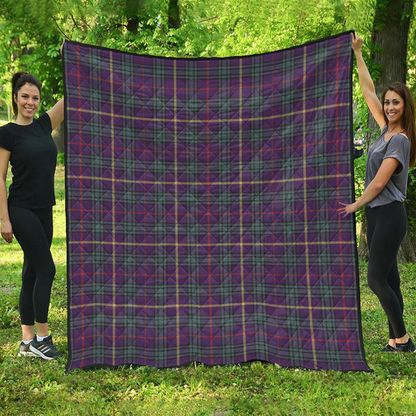 MacAinsh Weathered Clan Badge Tartan Premium Quilt