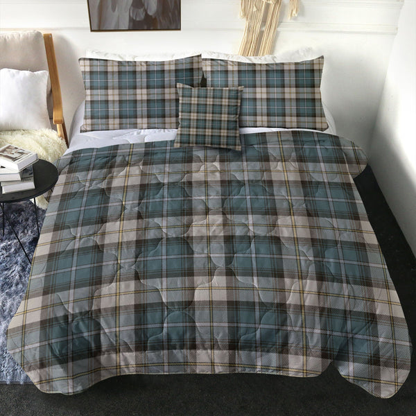 MacCandlish Green Arisaid Weathered Tartan Comforter