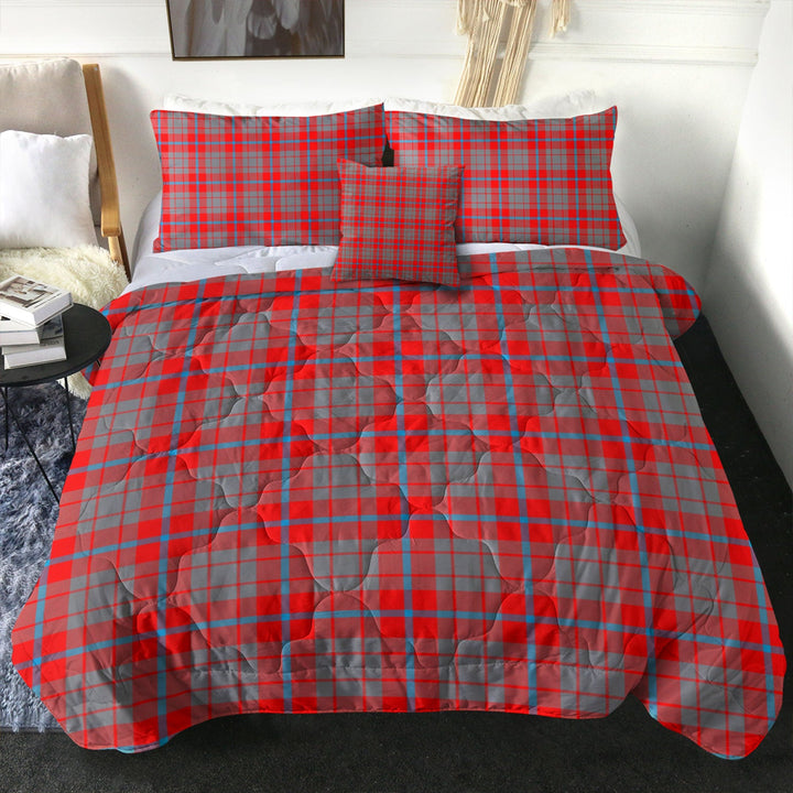 Moubray Clan Badge Tartan Comforter