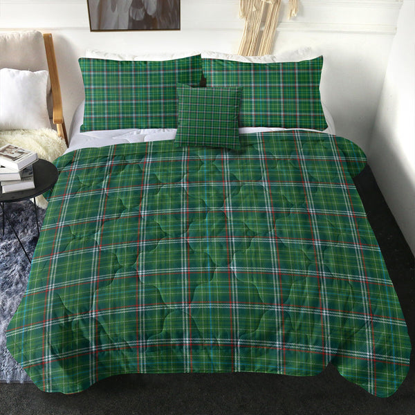 Toshach Modern Clan Badge Tartan Comforter