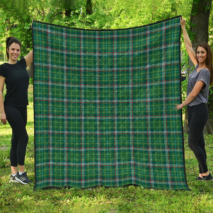 Toshach Modern Clan Badge Tartan Premium Quilt