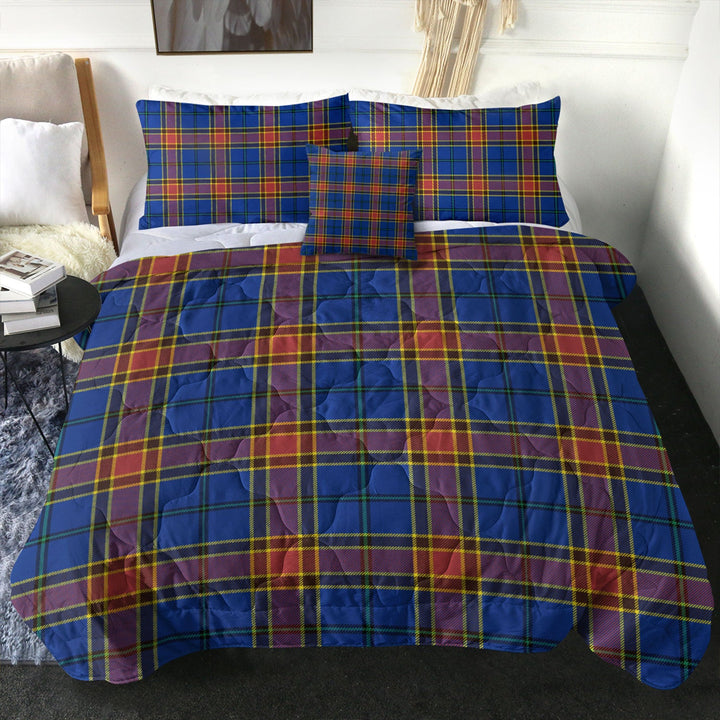 Traill (Trayle) Modern Clan Badge Tartan Comforter