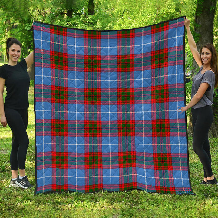 Trotter Clan Badge Tartan Premium Quilt