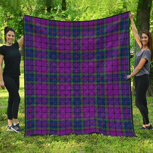 Wardlaw Modern Clan Badge Tartan Premium Quilt
