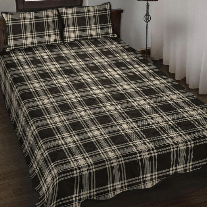 Menzies Black & White Ancient Tartan Classic Quilt Bed Set