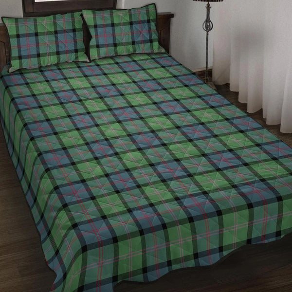 MacThomas Ancient Tartan Classic Quilt Bed Set