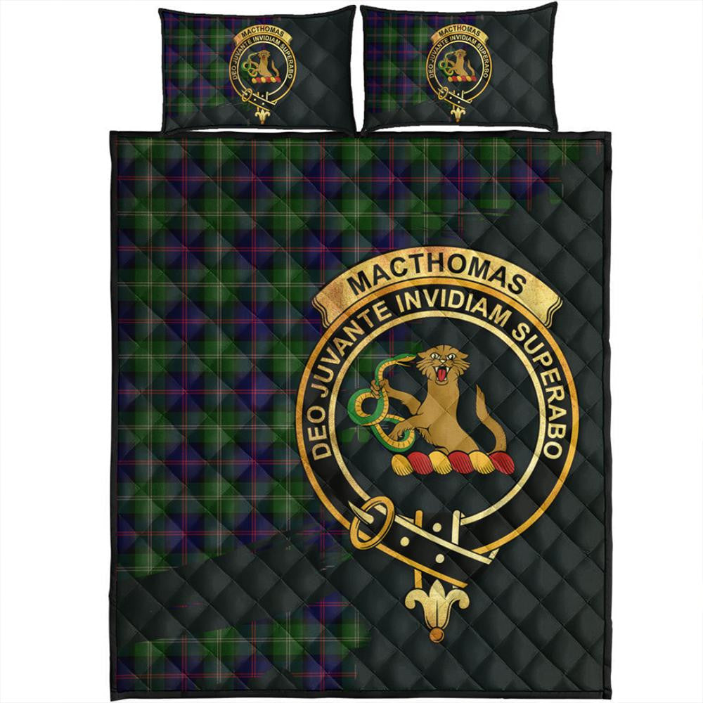 Belshes Tartan Crest Premium Quilt - Celtic Thistle Style main image 0