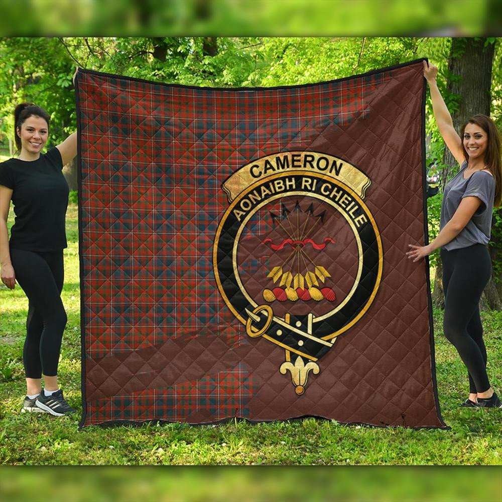 Cameron of Lochiel Modern Tartan Crest Tablecloth