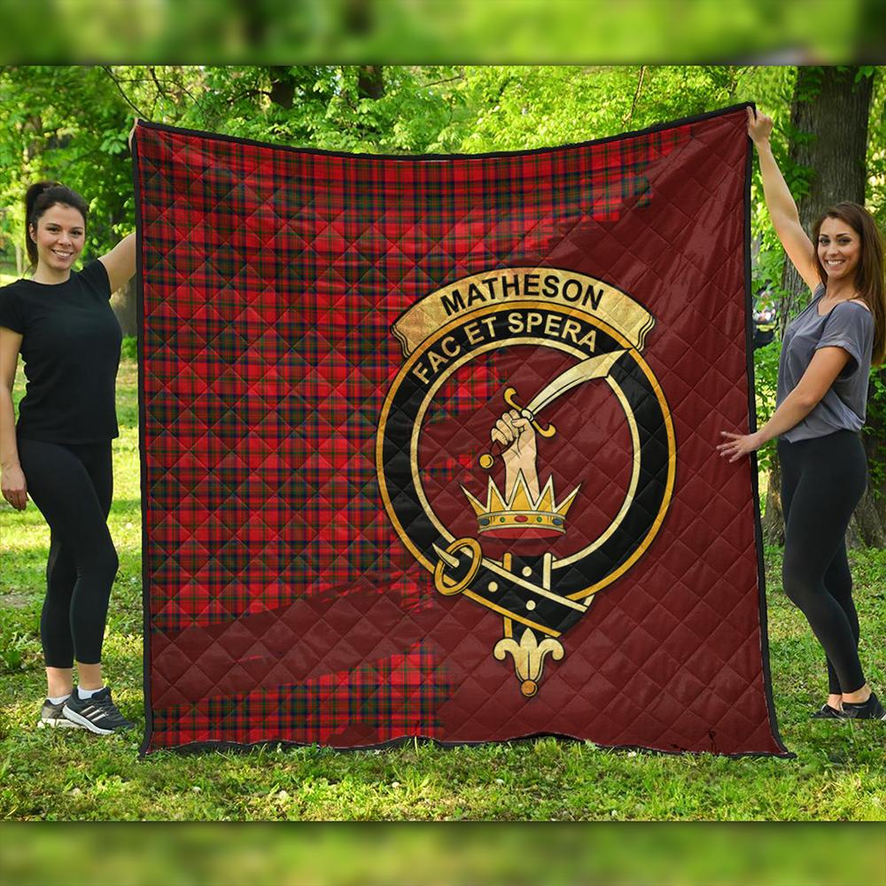 Grant Modern Tartan Crest Quilt