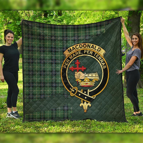MacDonald of the Isles Hunting Ancient Tartan Crest Premium Quilt Oldest Style