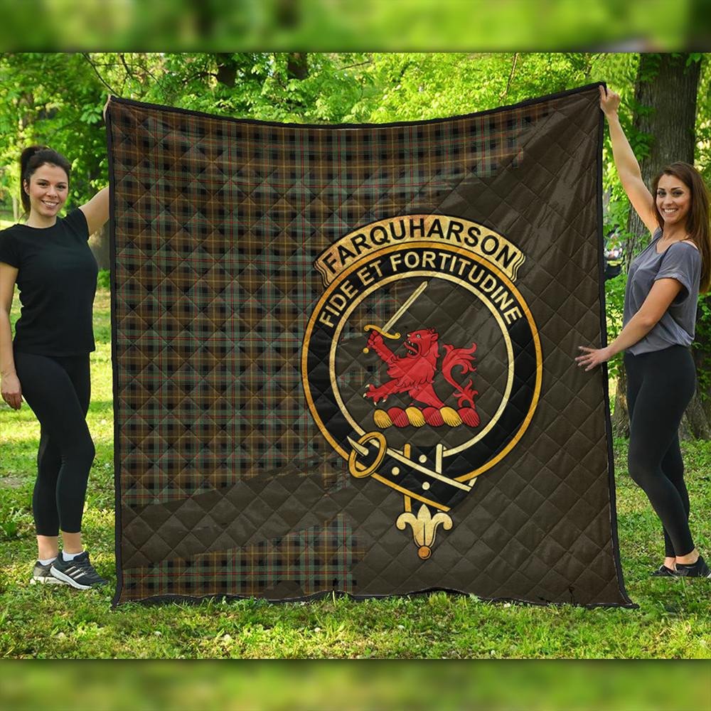 Grant Weathered Tartan Crest Quilt