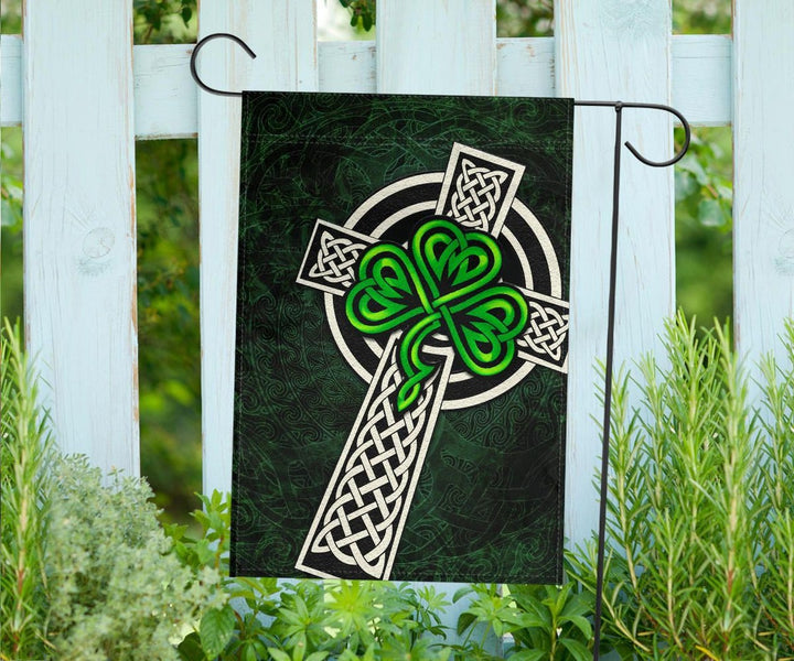 Ireland Celtic Flag - Celtic Cross & Shamrock Skew Style