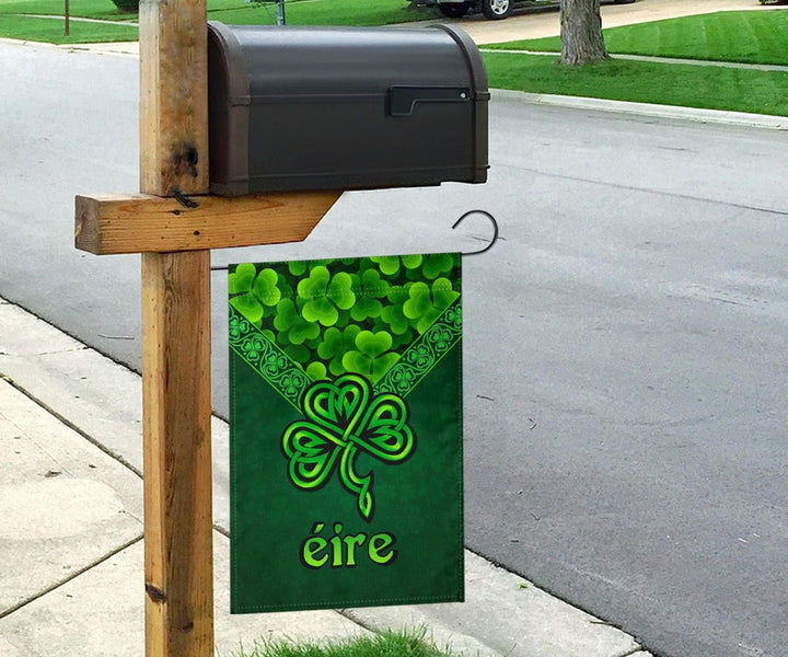 Ireland Celtic Flag - Irish Shamrock Triangle Style