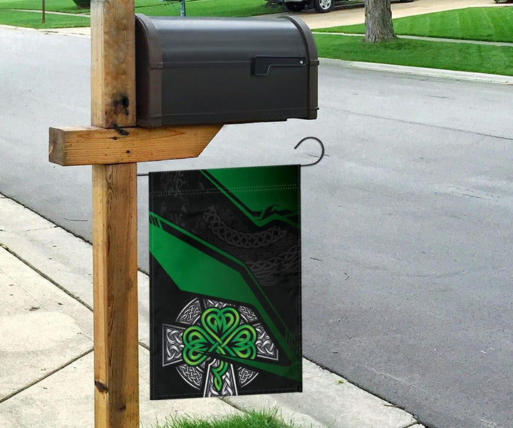 Ireland Celtic Flag - Celtic Cross & Shamrock