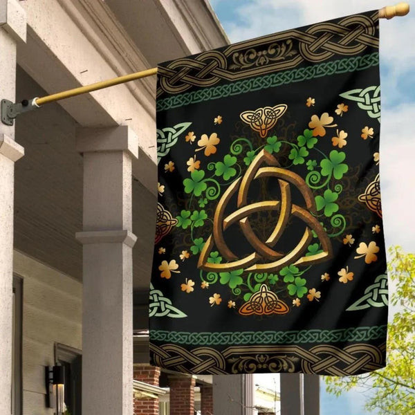 Ireland Celtic Flag - Irish Shamrock With Celtic Triquetra