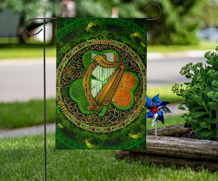 Ireland Celtic Flag - Ireland Coat Of Arms With Celtic Tree