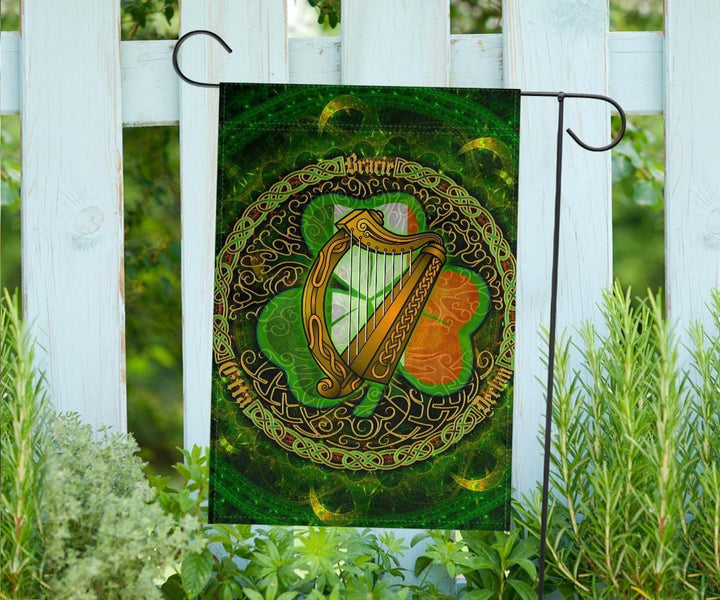 Ireland Celtic Flag - Ireland Coat Of Arms With Celtic Tree