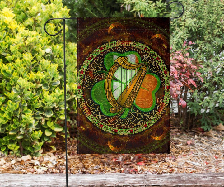 Ireland Celtic Flag - Ireland Coat Of Arms With Celtic Tree