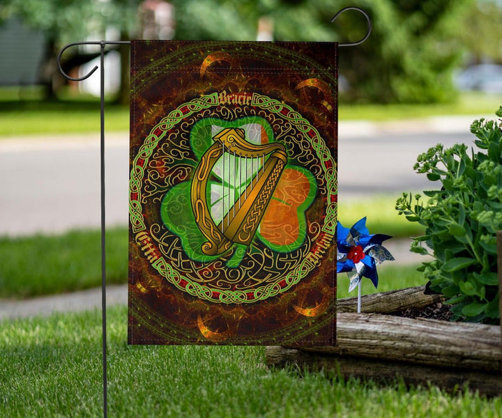 Ireland Celtic Flag - Ireland Coat Of Arms With Celtic Tree