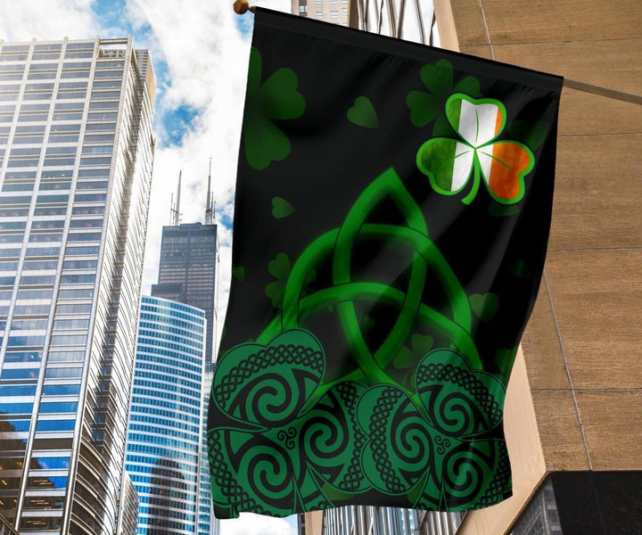 Ireland Flag - Celtic Knot And Shamrock Patterns