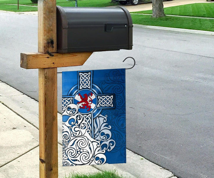 Scotland Celtic Flag - Scottish Flag and Lion