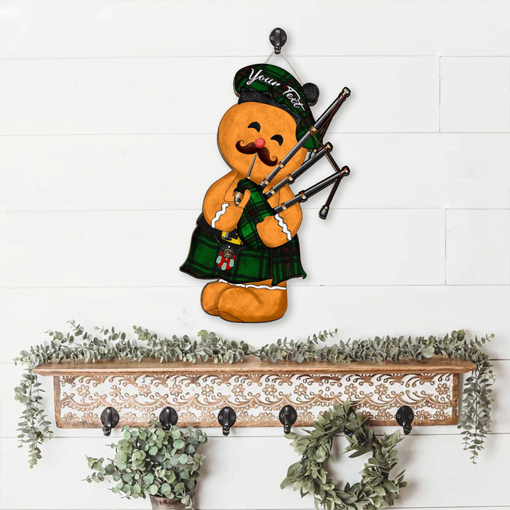 Beveridge Crest Tartan Wooden Sign Gingerbread Bagpipe Personalized