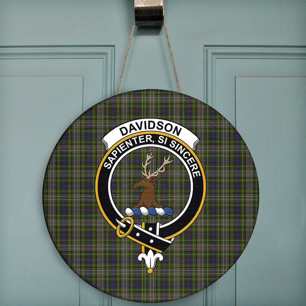 Davidson Tulloch Dress Tartan Classic Crest Round Wooden Sign