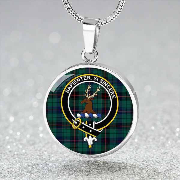 Davidson (Vestiarium Scoticum) Modern Clan Badge Tartan Classic Circle Necklace