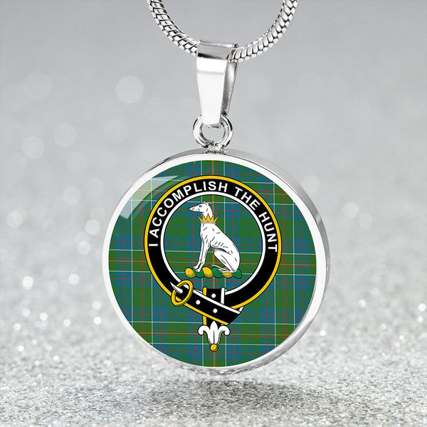 Hunter of Hunterston (Michael of Hunterston) Ancient Clan Badge Tartan Classic Circle Necklace
