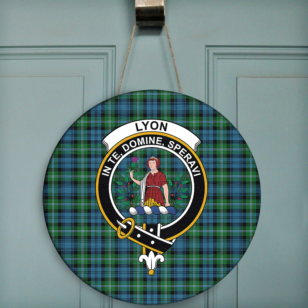 Lyon Tartan Crest Hoodie - Circle Style
