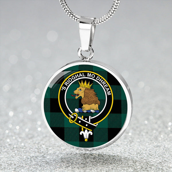 Robin Hood (MacGregor/Gregor Rob Roy Hunting) Modern Clan Badge Tartan Classic Circle Necklace