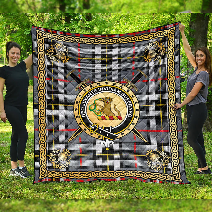 Thomson Grey (MacThomas/Thompson Grey) Ancient Clan Badge Tartan Premium Quilt Celtic Shield